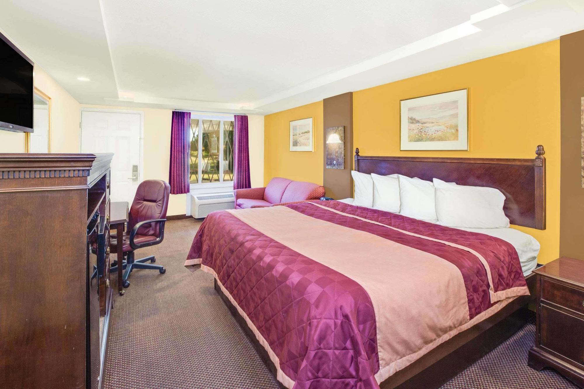 Rodeway Inn & Suites Saginaw Exteriér fotografie